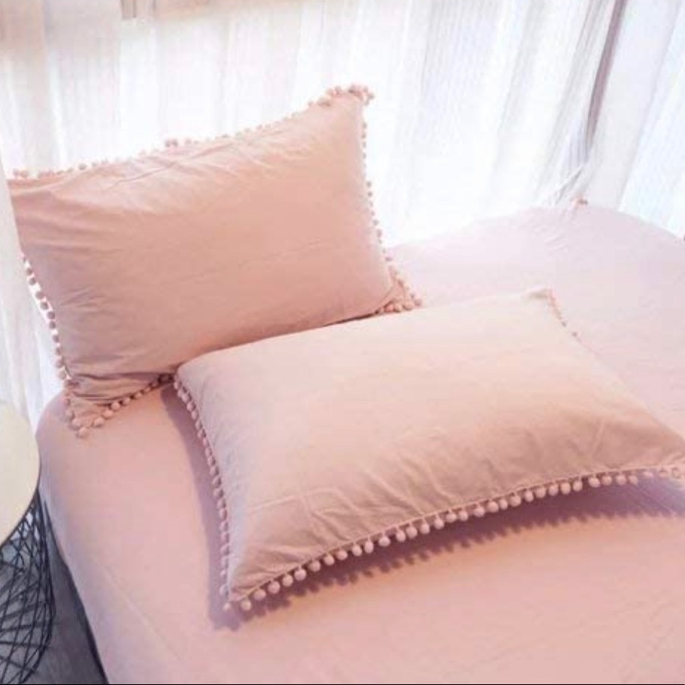 Set of 2 Pillow Covers